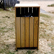 poubelle bois carree avec porte basculante